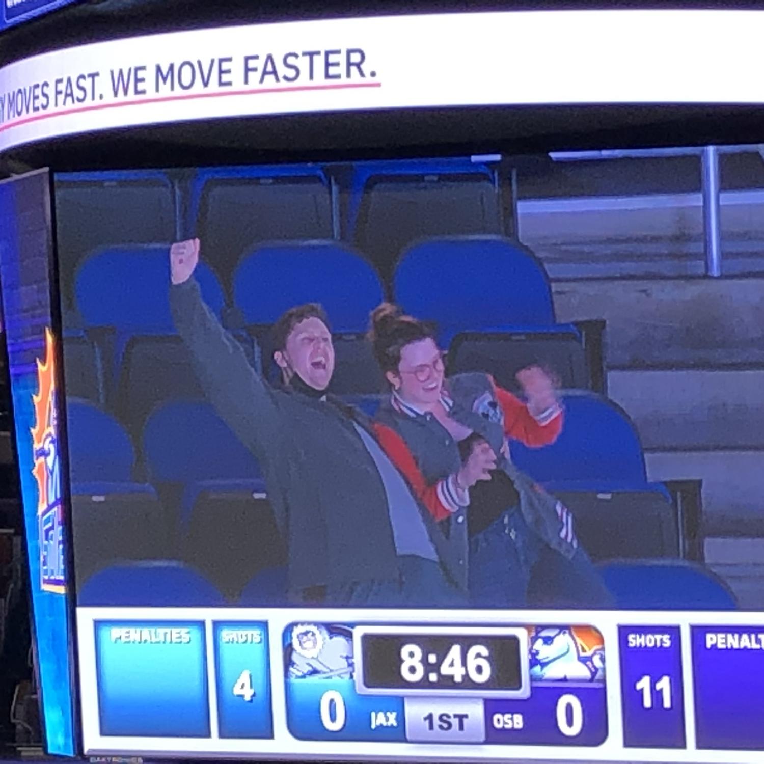 Saw the Orlando Solar Bears Ice Hockey team 🏒 and got featured on the Jumbotron and had to dance the YMCA