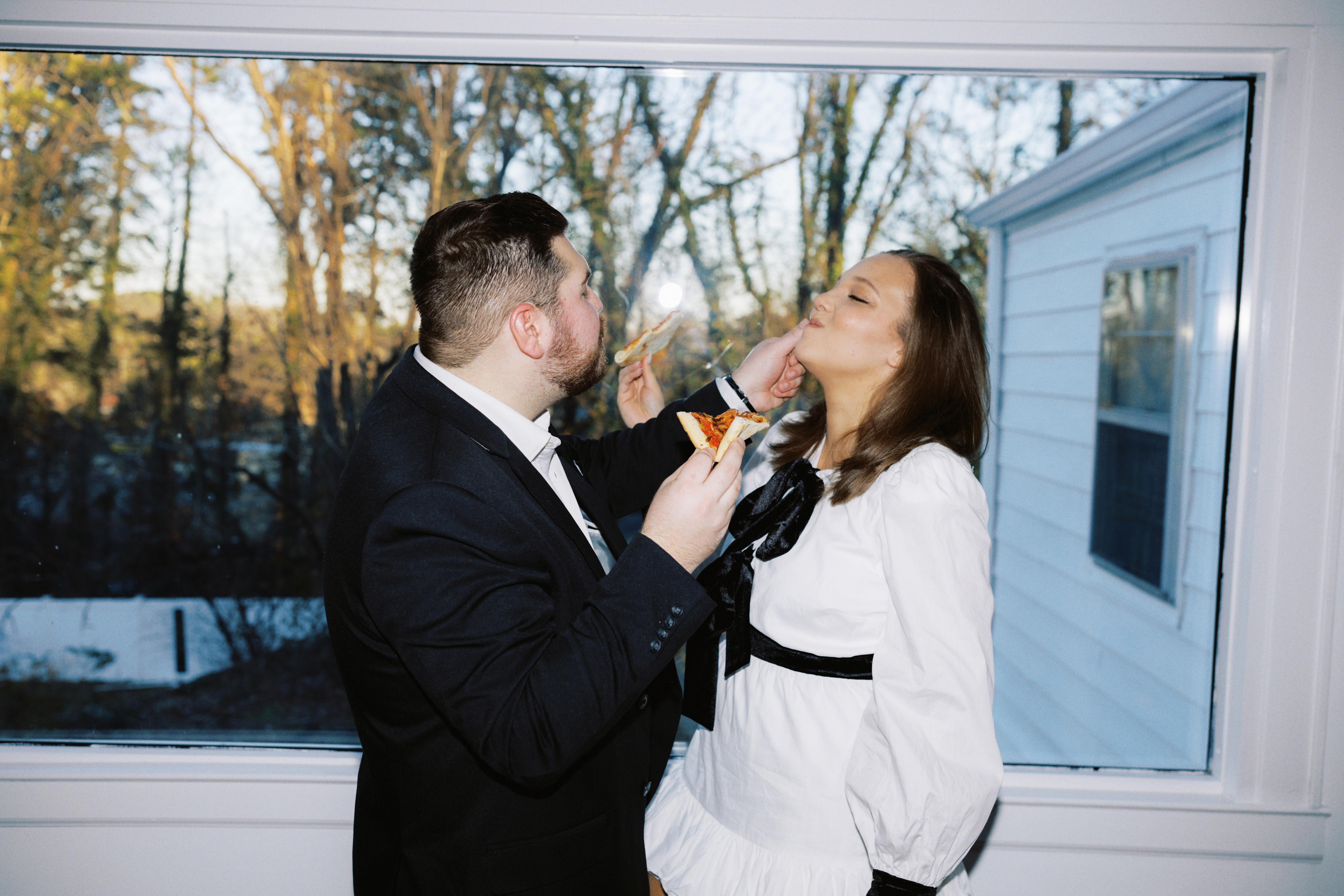 The Wedding Website of Morgan Lee and Jonah Stout