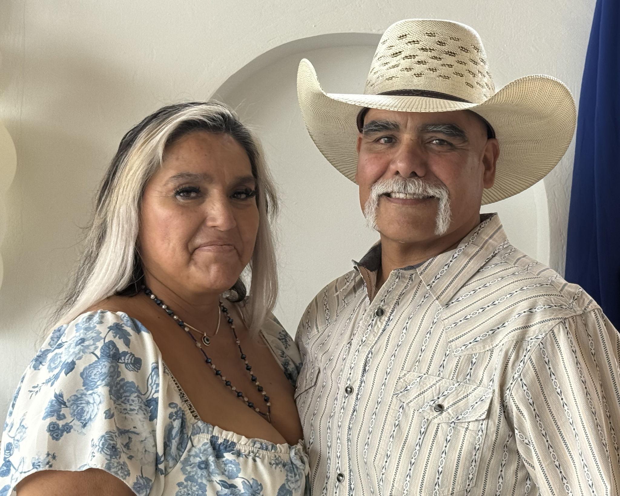 The Wedding Website of Sylvia Fernandez and Frank Fernandez