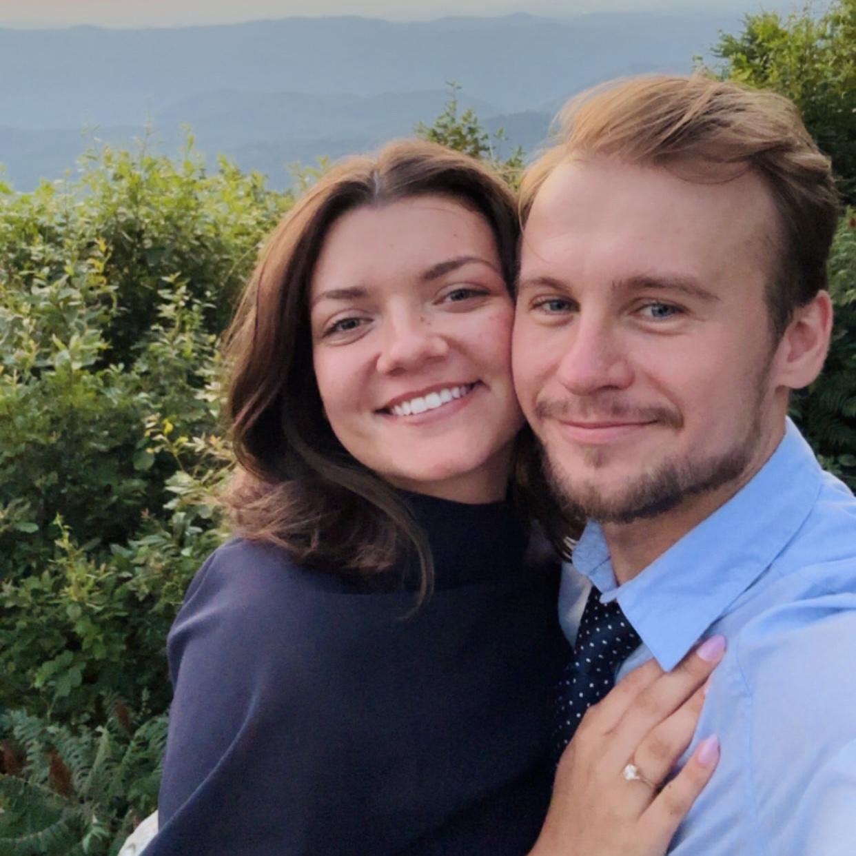 WE ARE ENGAGED!!