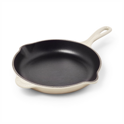 Le Creuset Classic Skillet, 9"