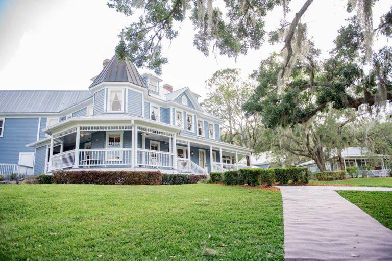 The Wedding Website of Lisa Maria Persaud and Phillip Tamburello