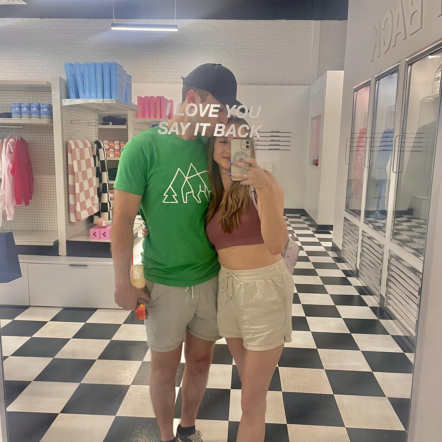 I love you, say it back