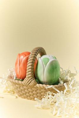Louise Stoneware Salt & Pepper Shakers in Basket