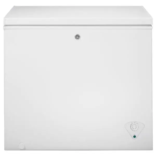 Garage Ready 7.0 cu. Ft. Manual Defrost Chest Freezer in White