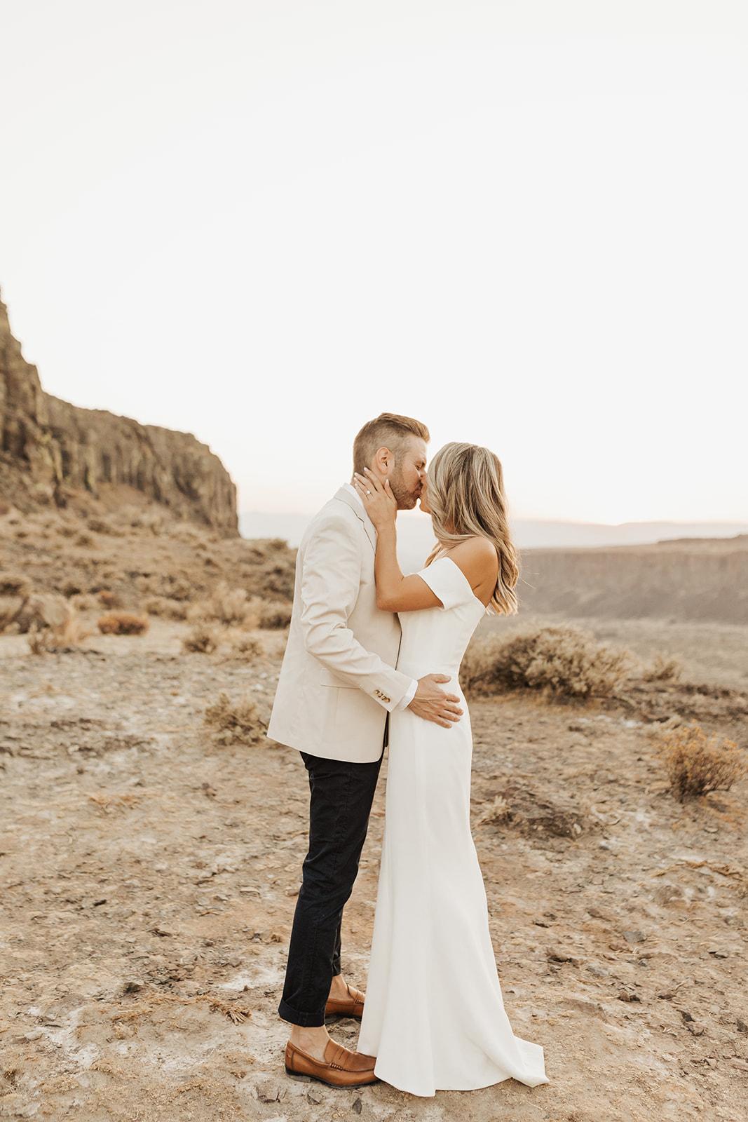 The Wedding Website of Hiedi Gummeringer and Michael Sullivan