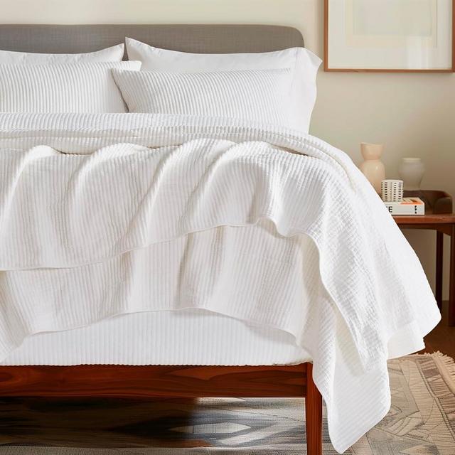 EVERGRACE Cotton Coverlet Set King Size 3 Pieces, Lightweight Soft Ribbed Matelassé Bedspread Quilt Set, Cozy Oversized Quilted Bedding Set with 2 Pillow Shams for All Seasons, Ivory White