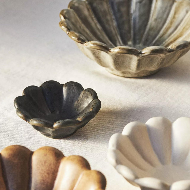 Ruffle Nesting Nut Bowls, Assorted Set of 4