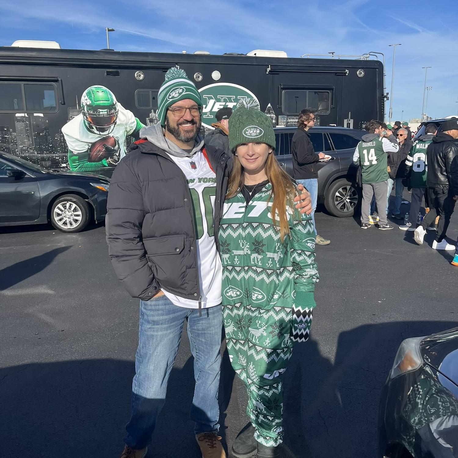 Our first Jets game! Best tailgate ever with the Schwams!