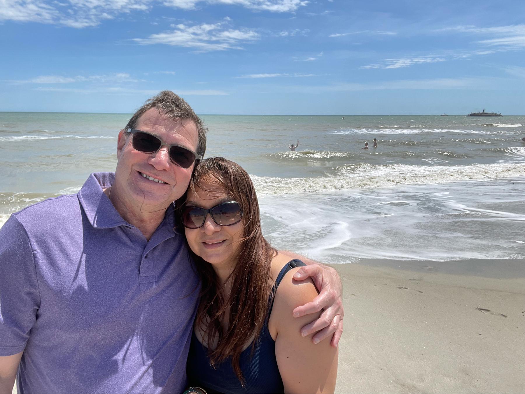 The Wedding Website of Dianela Barcenas and Robert Mescia