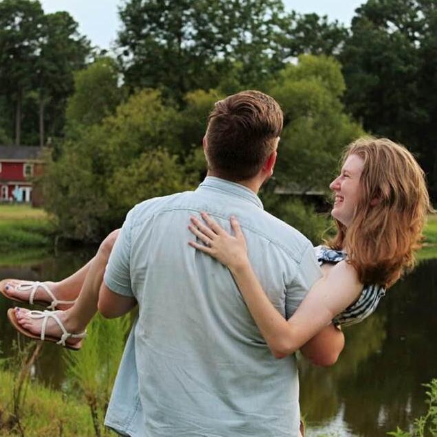 Engagement pictures by Mackenzie Langland