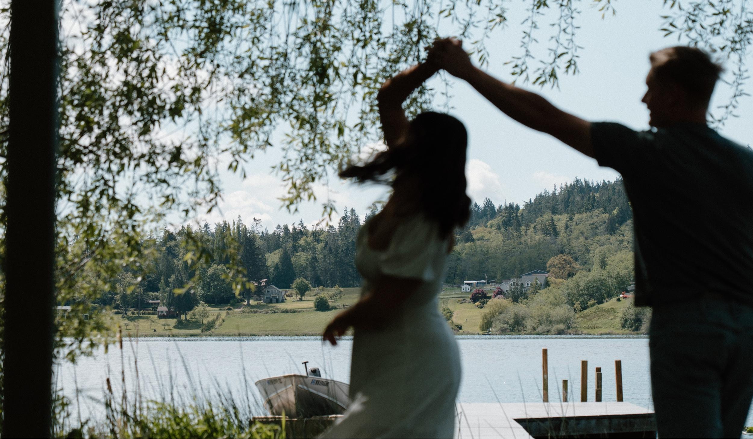 The Wedding Website of OLIVIA APITZ and GUS HANSON