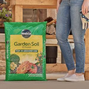 Miracle-Gro In-Ground Use 1.5 Cubic feet All-purpose Garden soil