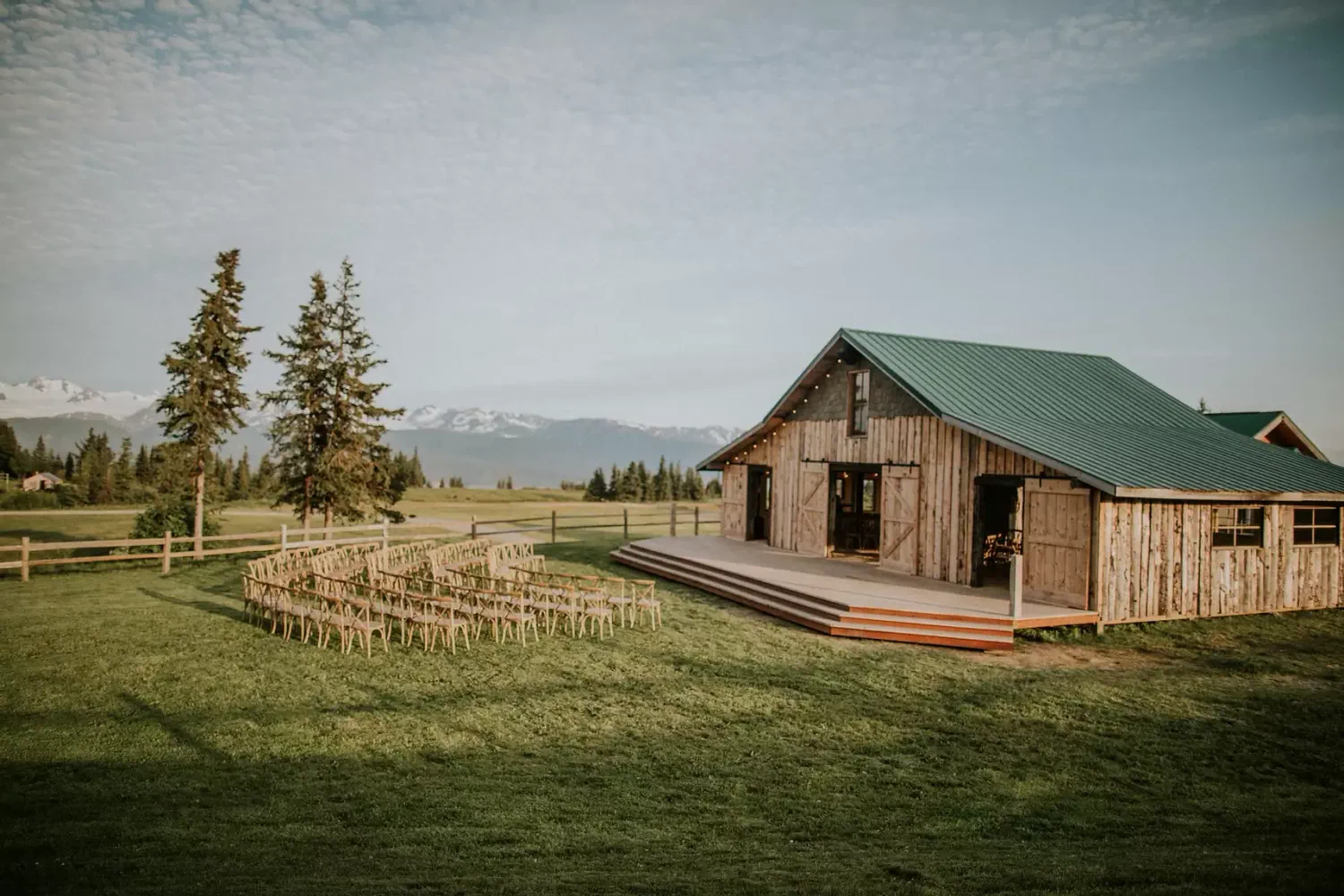 The Wedding Website of Emma Martin and Stetson Shearer
