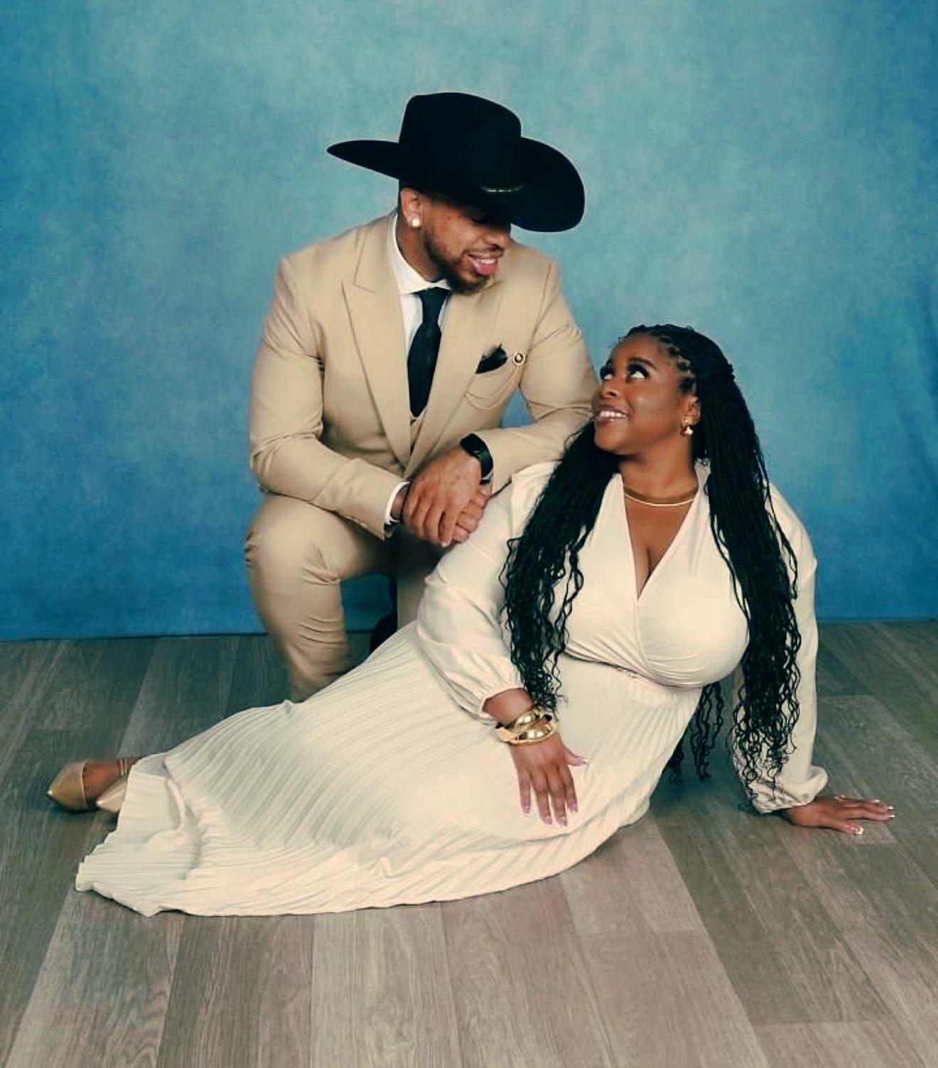 The Wedding Website of ANTWONE COLLIER and CHEYDRINN HINES