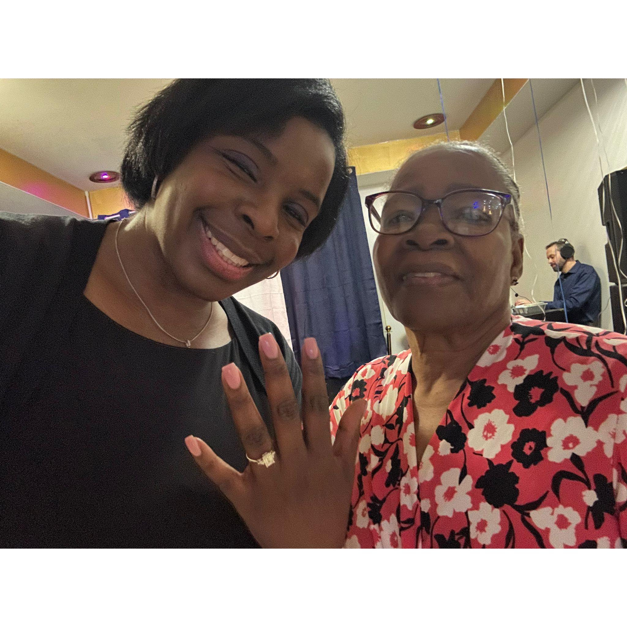 A beautiful moment between Alexandra and her mom—celebrating love, family, and the joy of a new beginning. 💍❤️
#MotherDaughter #EngagementJoy #FamilyLove #ForeverStartsHere