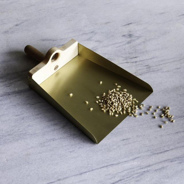 LOSTINE - DUST PAN