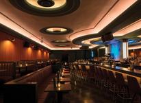 Willis Show Bar