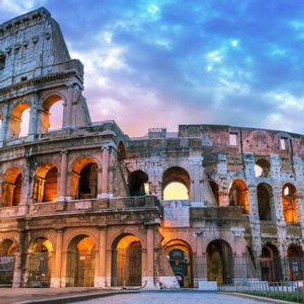 Honeymoon Activity - Tour of Colosseum
