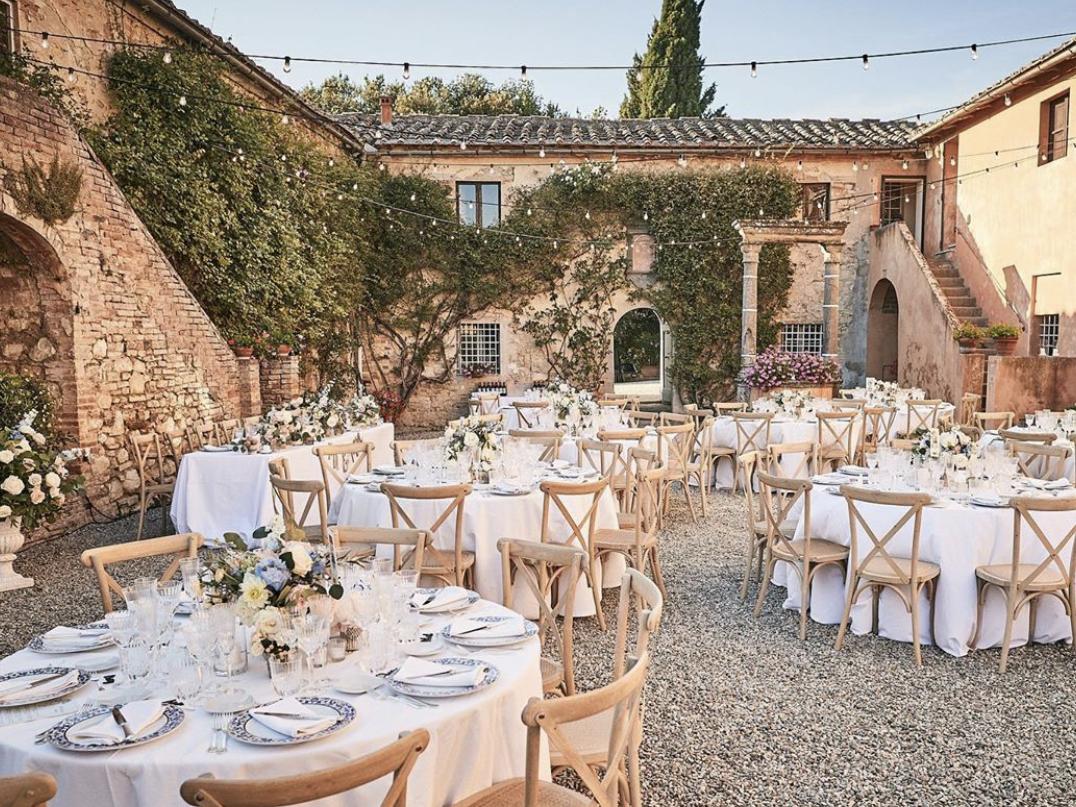 The Wedding Website of Sarah White and Anthony Frank