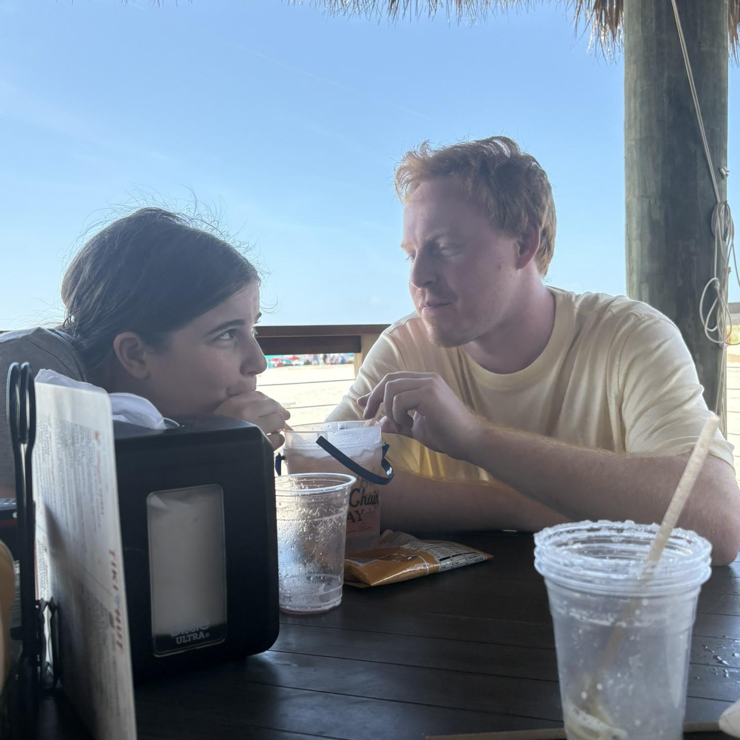 Rum bucket on the beach! 🧉🍹