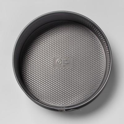 9" Non-Stick Spring Form Pan 9" Aluminized Steel - Made By Design™
