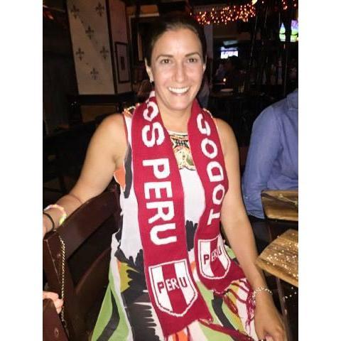 Supporting the Peruvians during game day