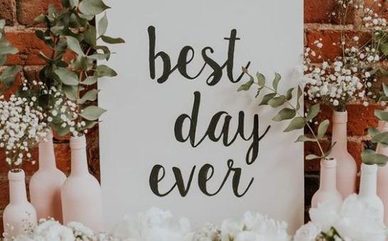 The Wedding Website of Amanda Shaw and Dan Desjardin