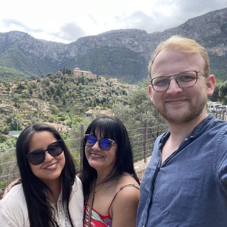 In August 2024, we settled in Berlin and welcomed a visit from "la moshi" (Lucia’s mom). Jonny wanted us to explore more “German culture,” so off we went to Mallorca, where we bonded over two nights sleeping in a car.