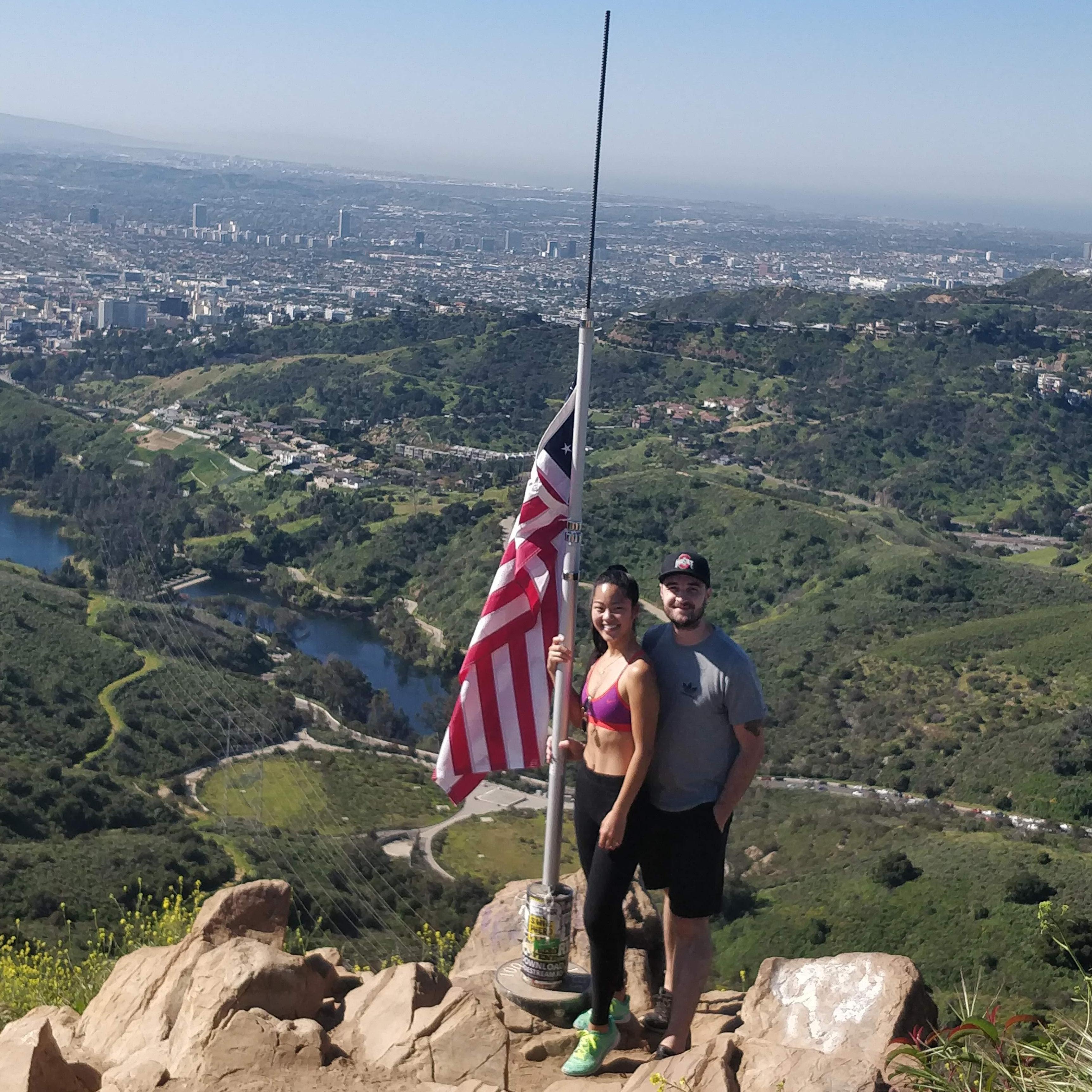 Hiking at Burbank Peak. Burbank, CA Spring 2019
バーバンクピークにてハイキング。すごくいい天気で頂点でお稲荷さん食べました。