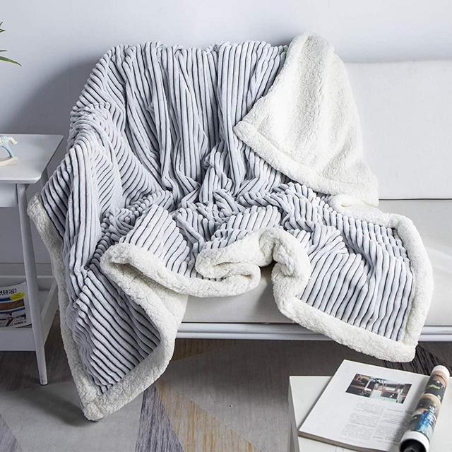 DISSA Sherpa Fleece Blanket Reversible Sherpa Flannel Blanket Soft Fuzzy Plush Fluffy Blanket Warm Cozy with Strip Perfect Throw for All Seasons for Couch Bed Sofa Chair (Grey, 60"x80")