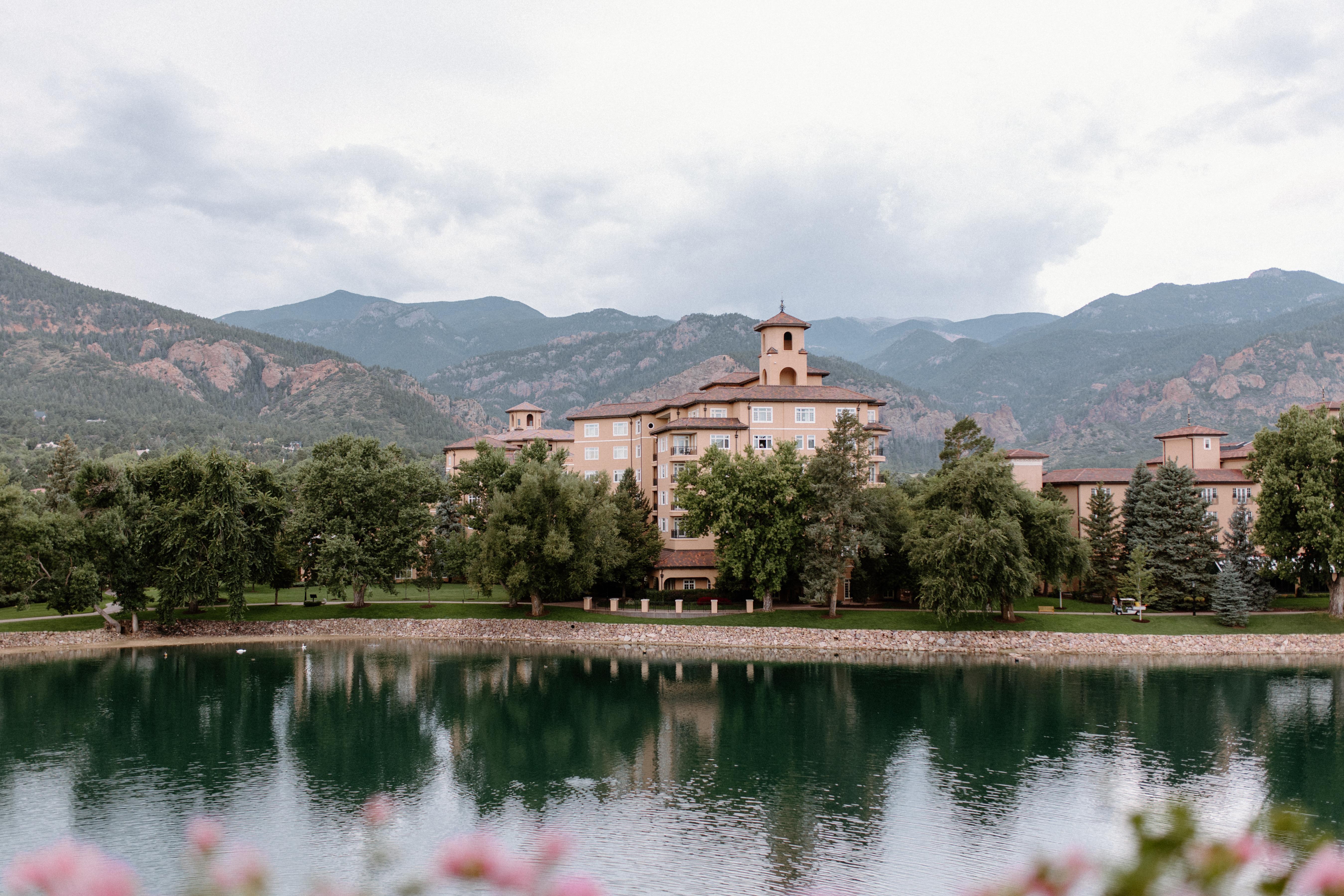 The Wedding Website of Kristie Putnam and Kevin Spencer