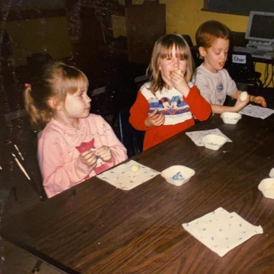 Another pic from our pre-school days. I'm in the pink and Ryan's at the end.