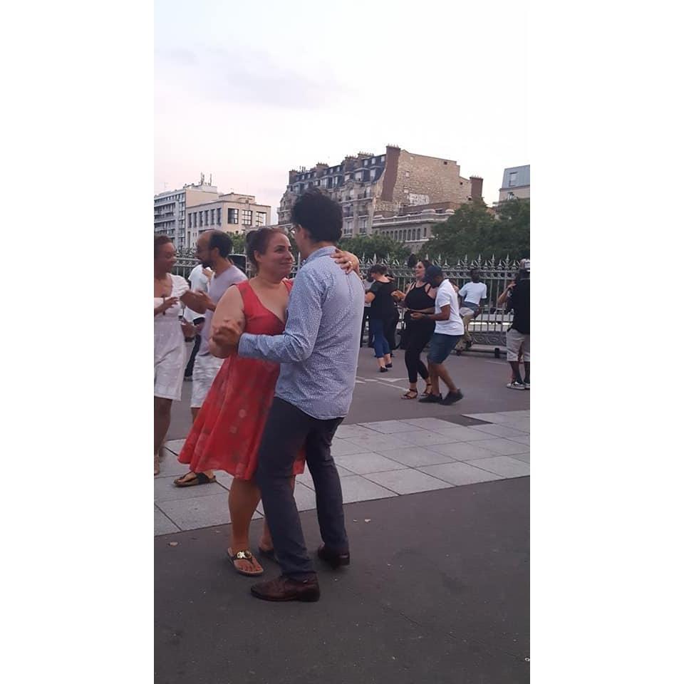 Last summer, walking around with my sis, Jacqui, we happened upon a salsa dancing group on the canal in Bastille. Suddenly, we were dancing!