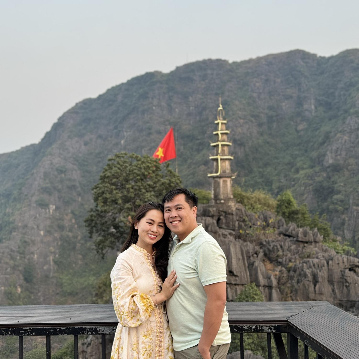 View: breathtaking. Us: also breathtaking but from climbing ๐ฎโ๐จ. And 500 steps laterโฆ yes, weโre still together ๐