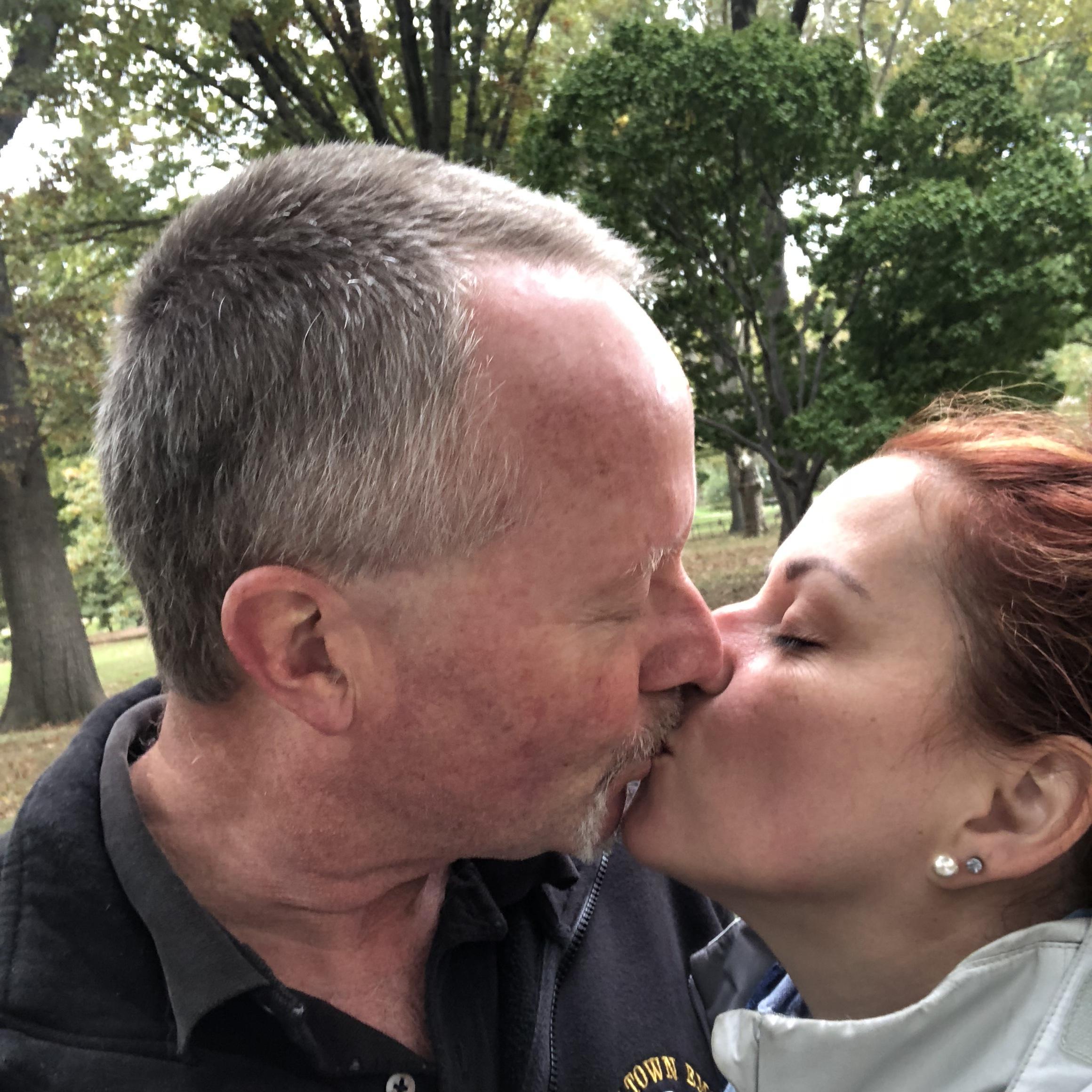 ... that Central Park kiss ...