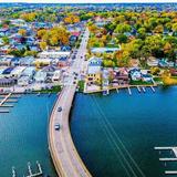 Explore McHenry, IL