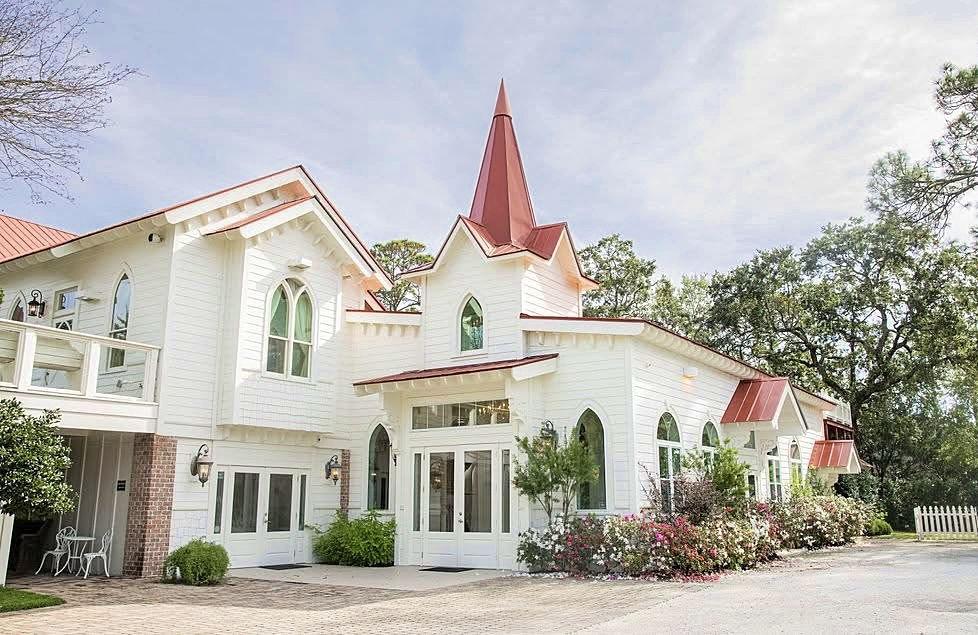 The Wedding Website of Gabrielle Dawes and Alex Mills