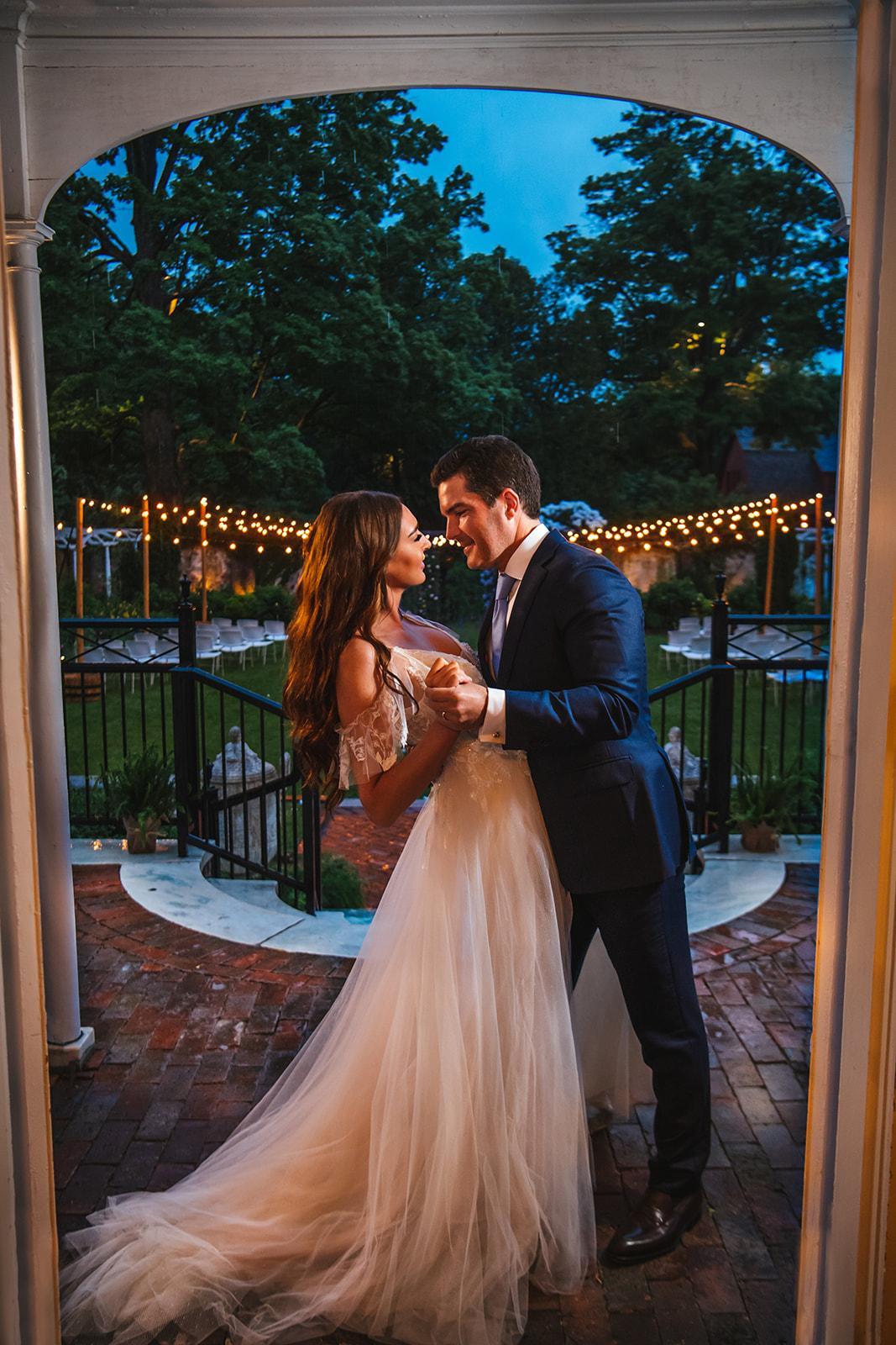 The Garden House at Keeler Tavern Museum | Wedding Venues | Cost, Reviews \u0026  Photos | Zola, image size:1067x1600