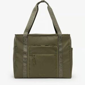 Terra 35L Water Resistant Zippered Tote Bag in Pine