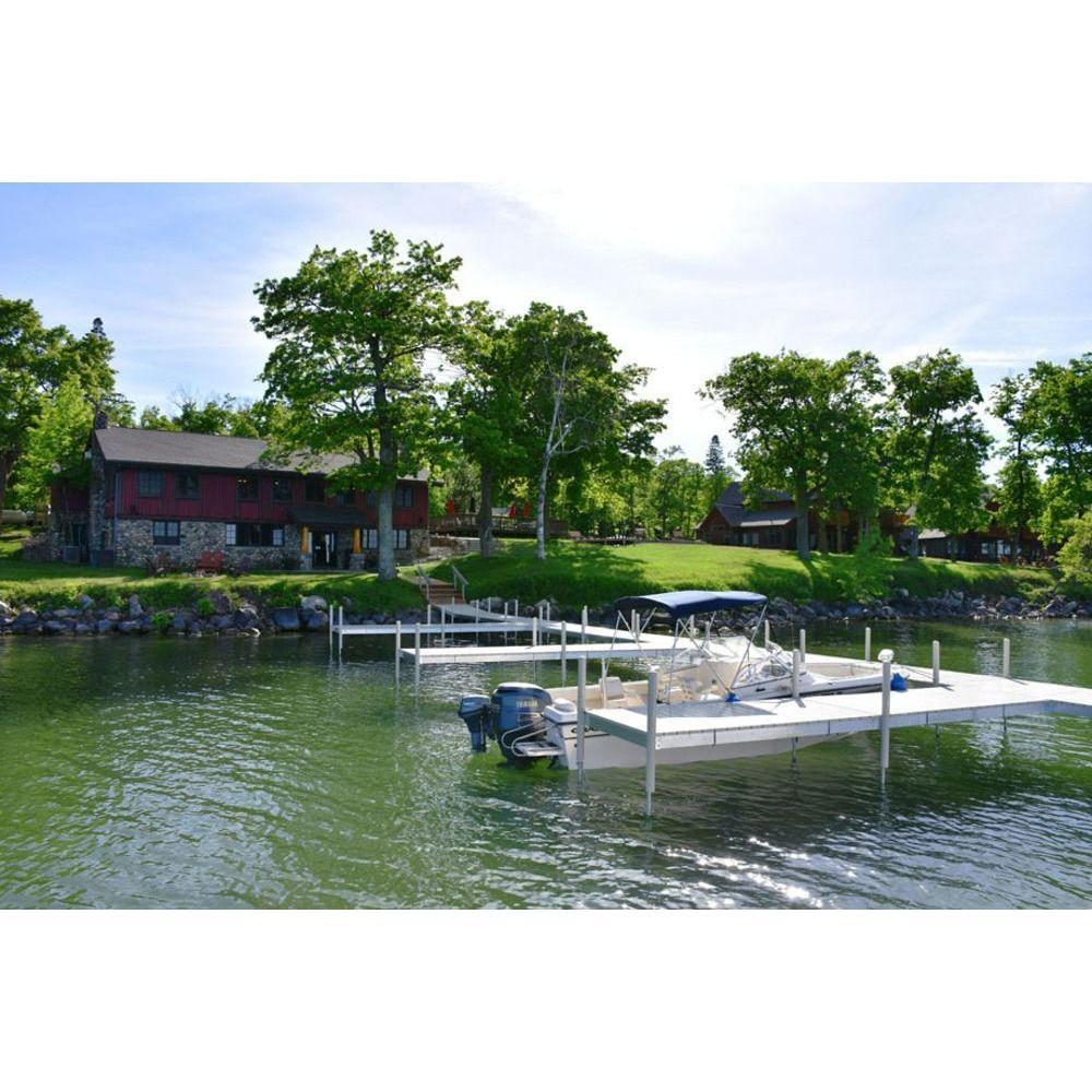 Trapper's Landing Lodge