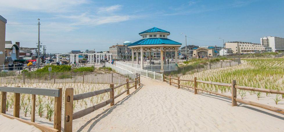 The Wedding Website of Kerry Sweeney Goldstein and John Patrick Lewis