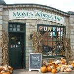 Mom's Apple Pie Bakery