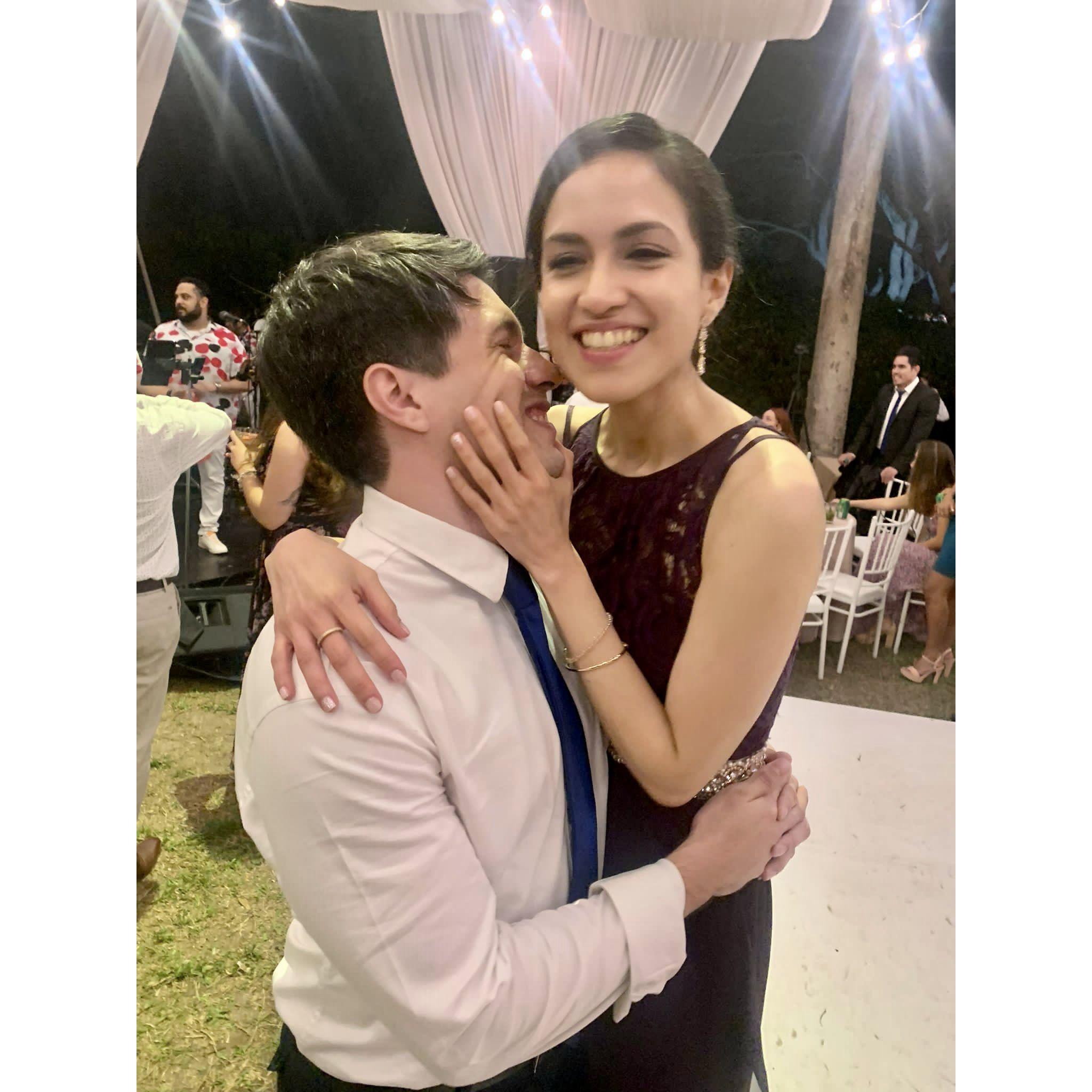 Mucho Amooooor
