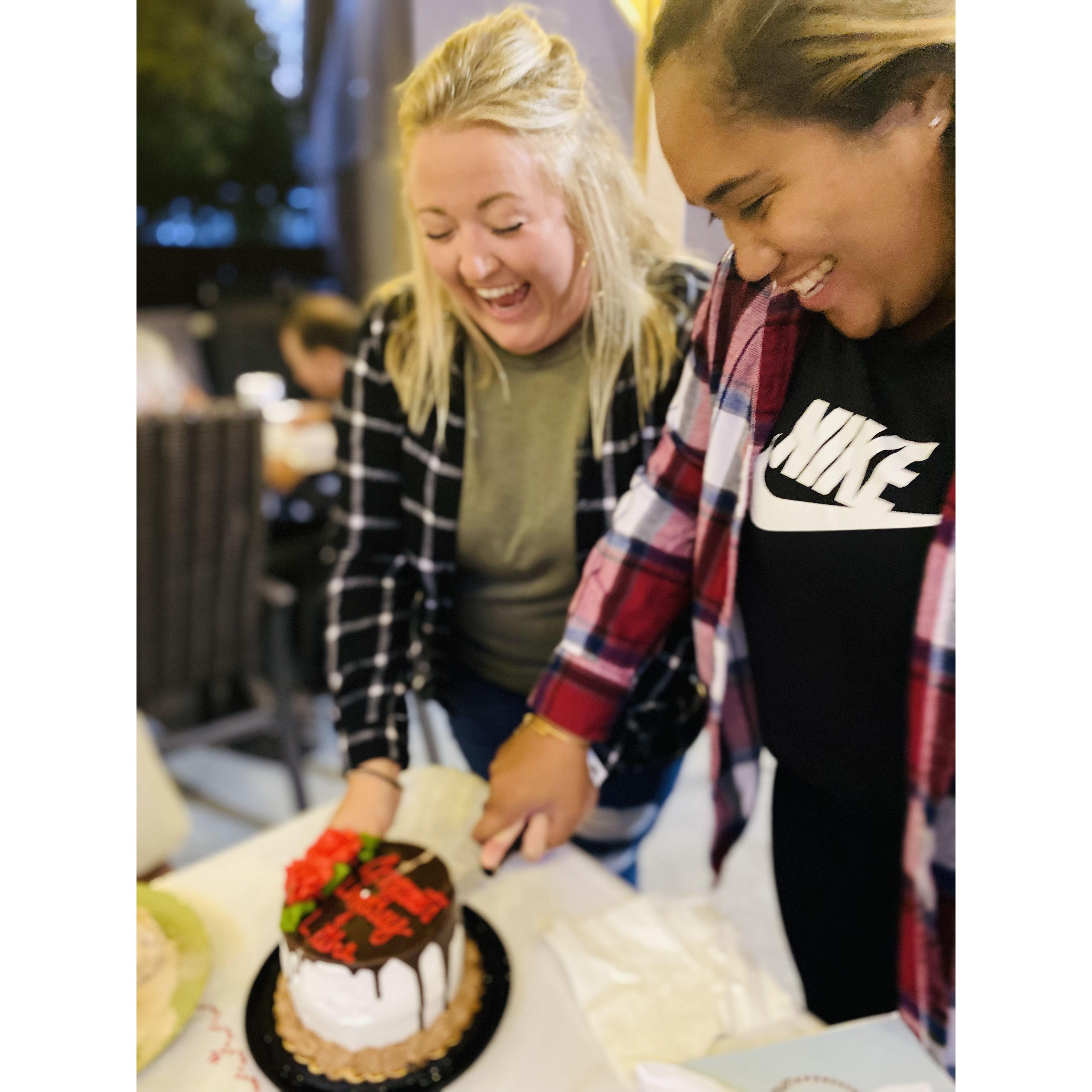 Practicing the cutting of the cake