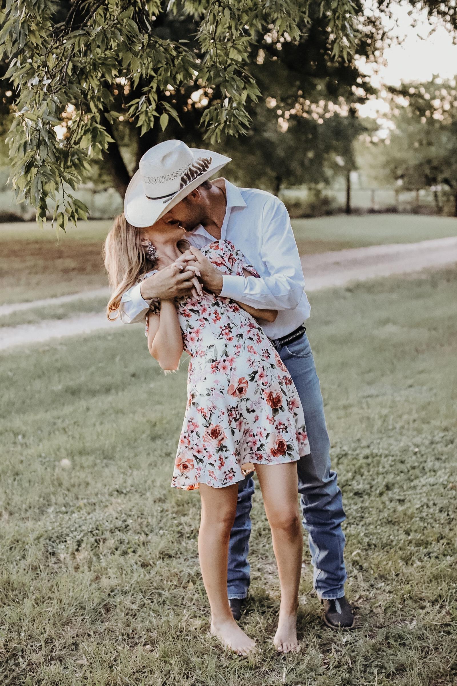 The Wedding Website of Elli Ragsdale and Tyler Franklin