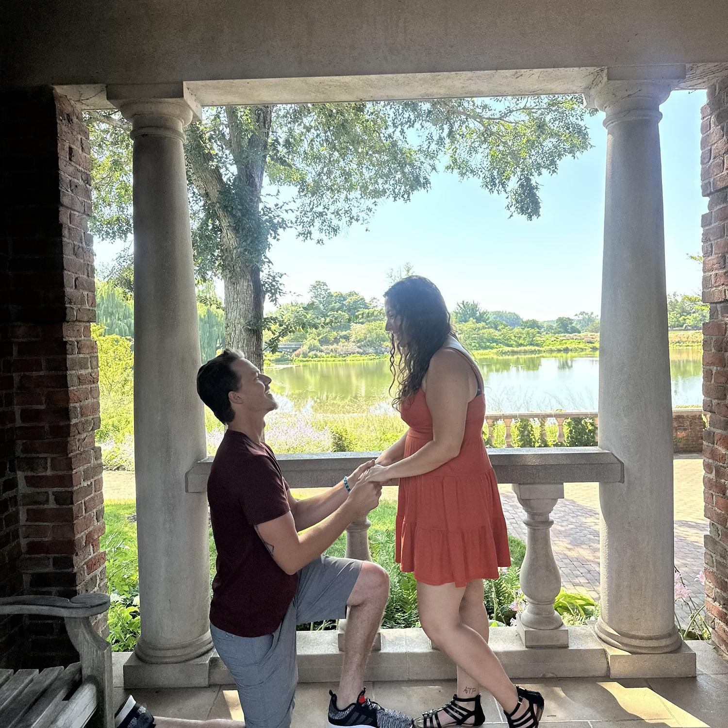 Ryan proposed at the Botanic Gardens!