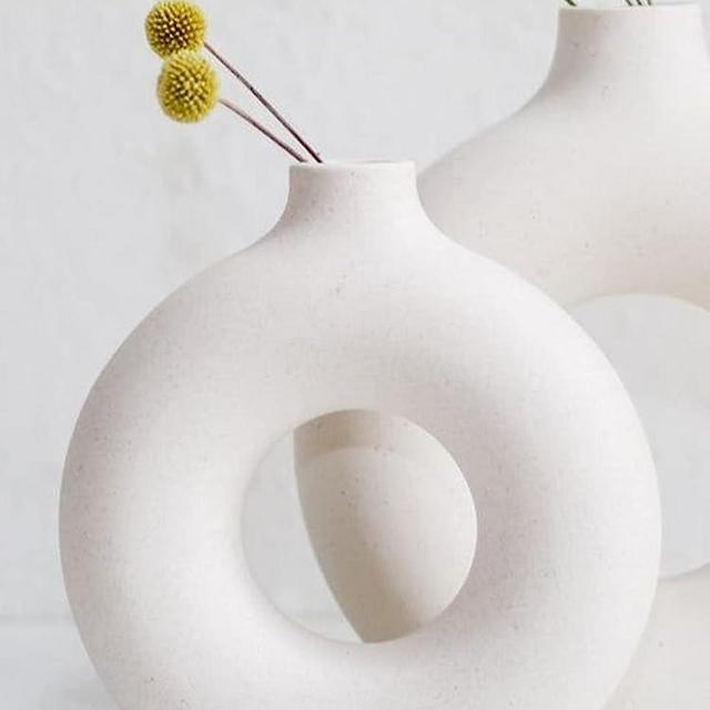 White Small Ceramic Circle Vases, Modern Minimalistic Donut Vase Boho Decor Pampas Dried Flowers Vase Home Decoration for Living Room-Table-Bookshelf