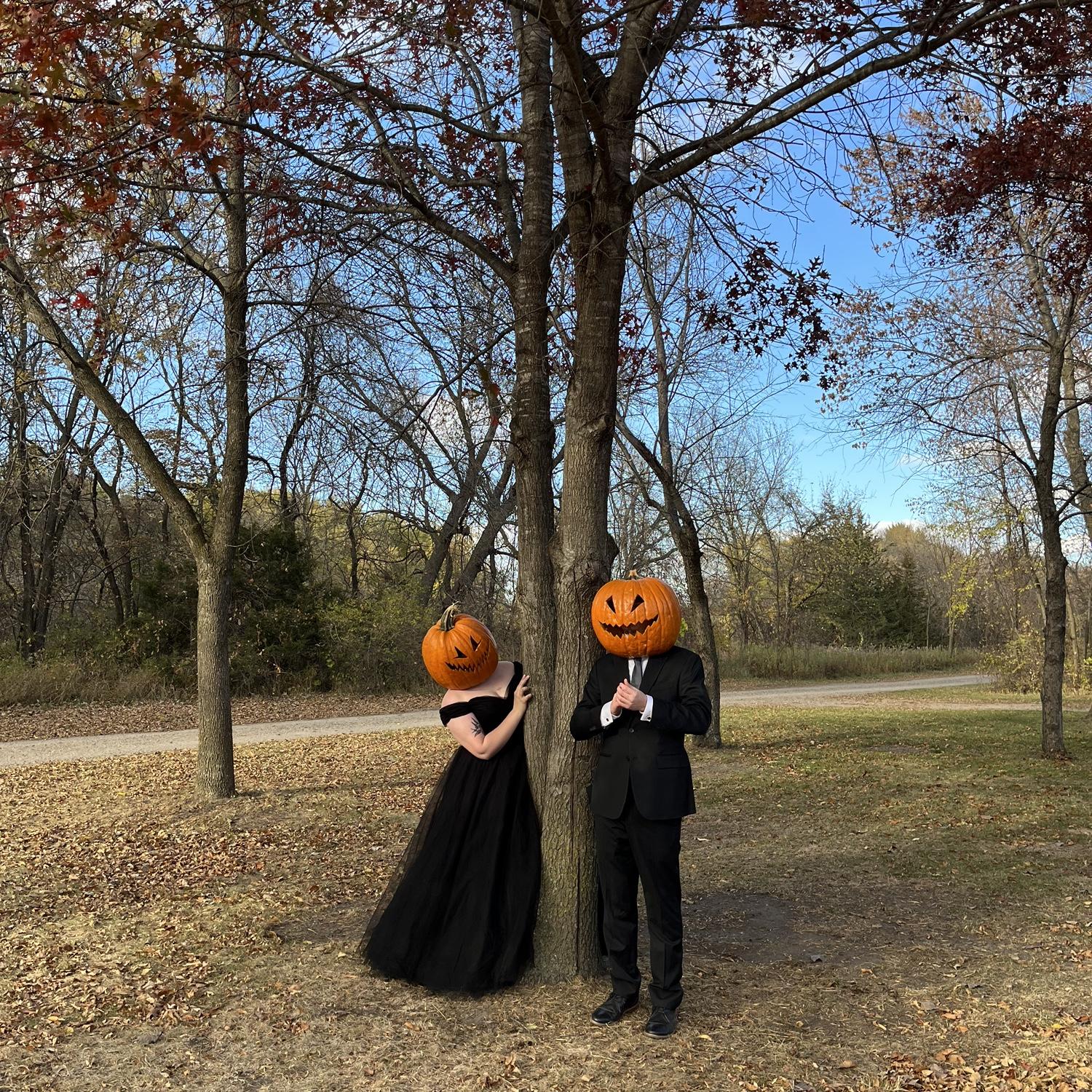 10.2022 | A fun Halloween photo shoot.