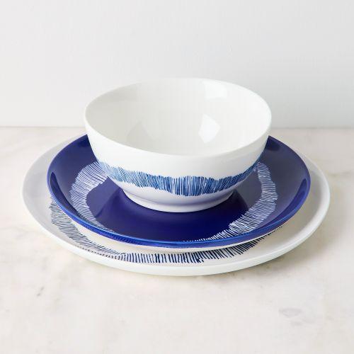 Feast Dinnerware - White and Navy Dinner Plates (set of 4)